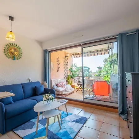 De By Interhome * Cavalaire-sur-Mer