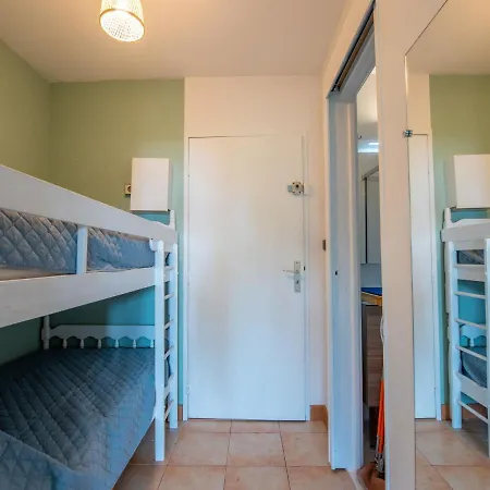 De By Interhome Apartment